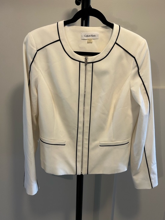 Calvin Klein Jackets & Blazers - Calvin Klein Women’s White Zip Jacket Overcoat with Black Piping Size 12